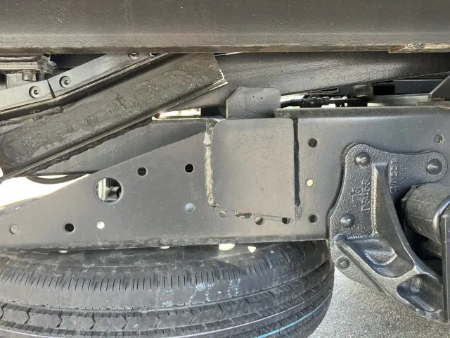 いすゞ エルフ 2RG-NPR88AN(2WD)の写真15