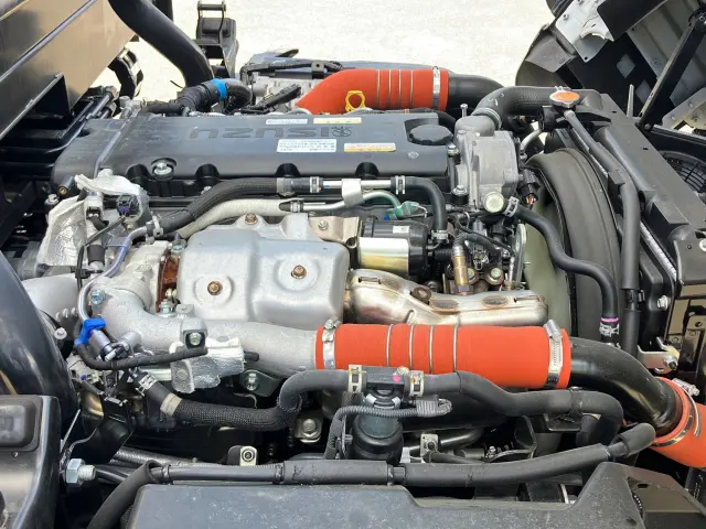 いすゞ エルフ 2RG-NPR88AN(2WD)の写真19