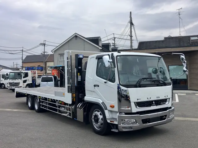 三菱 ファイター 2DG-FQ62F(6x4)の写真2
