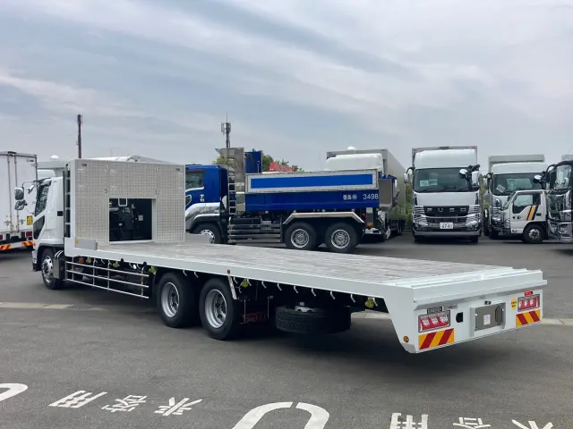 三菱 ファイター 2DG-FQ62F(6x4)の写真4