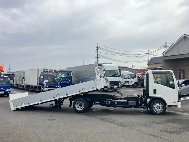 いすゞ エルフ 2RG-NPR88AM(2WD)の写真6