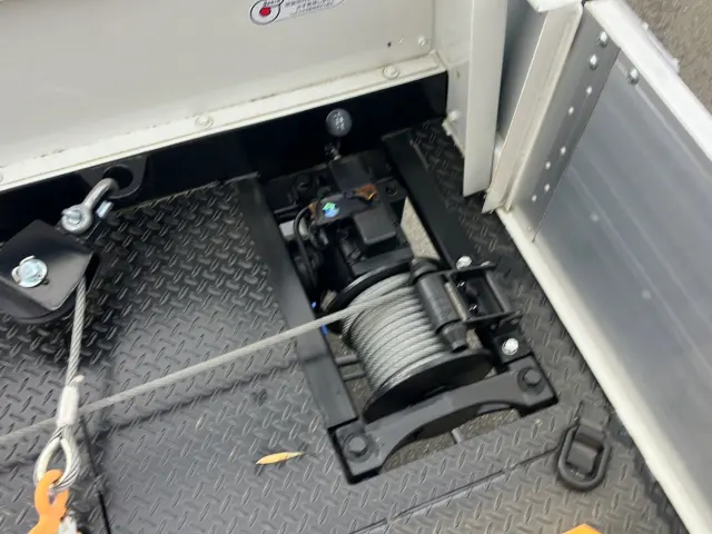 いすゞ エルフ 2RG-NPR88AM(2WD)の写真13
