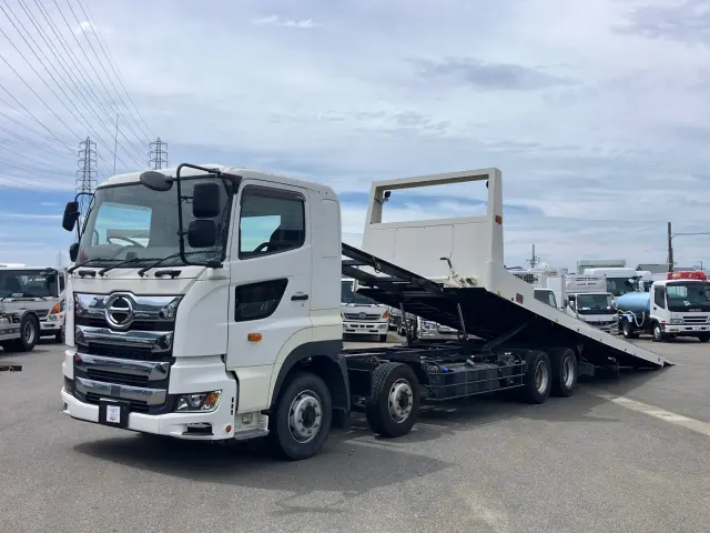 日野 プロフィア 2DG-FW1EHG(8x4)の写真1