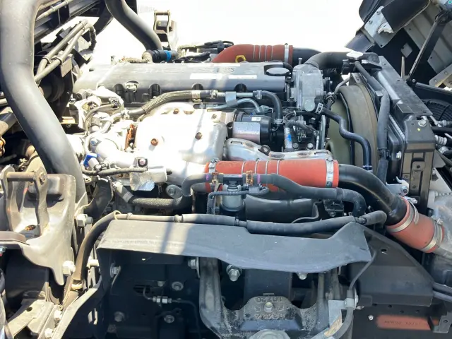 いすゞ エルフ 2RG-NPR88AN(2WD)の写真19