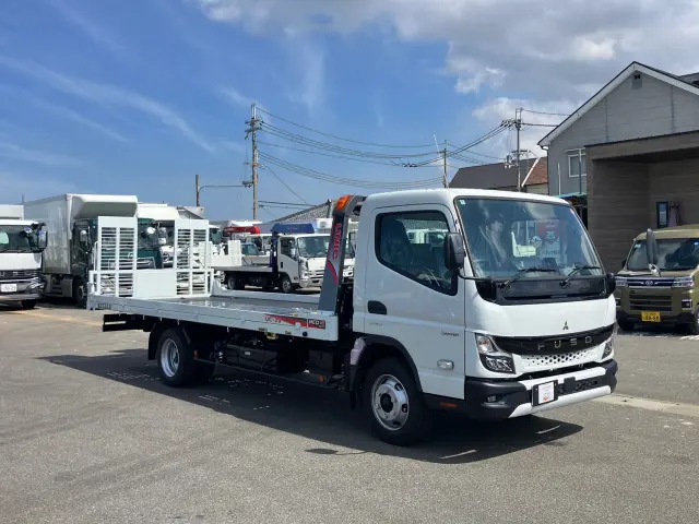 三菱 キャンター 2RG-FEB80(2WD)の写真2