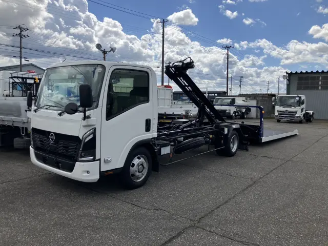 日産 アトラス 2TG-APR88AM(2WD)の写真1