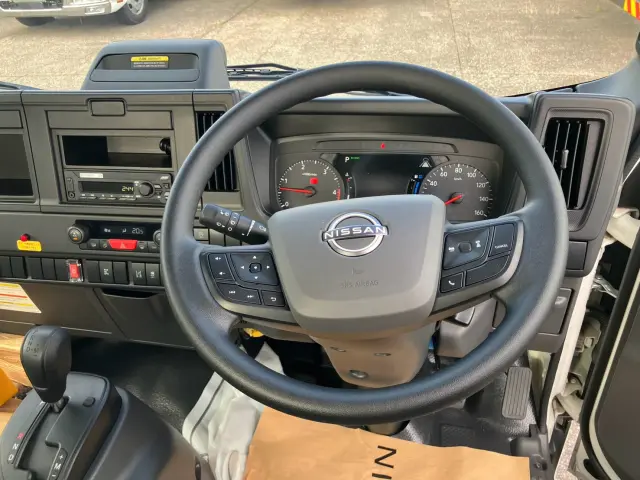 日産 アトラス 2TG-APR88AM(2WD)の写真21