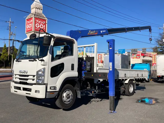 いすゞ フォワード 2PG-FRR90S1(2WD)の写真1
