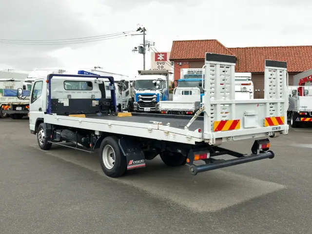 三菱 キャンター TPG-FEB80(2WD)の写真4