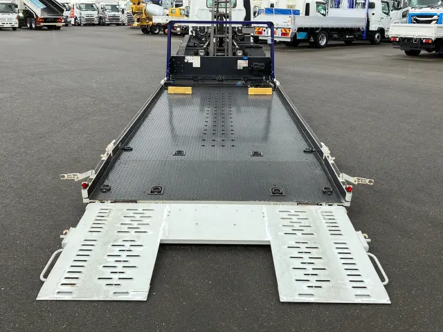 三菱 キャンター TPG-FEB80(2WD)の写真8