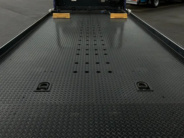 三菱 キャンター TPG-FEB80(2WD)の写真9