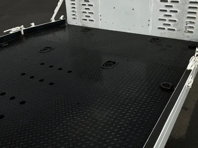 三菱 キャンター TPG-FEB80(2WD)の写真12