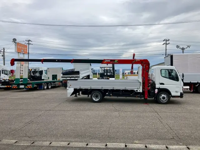 三菱 キャンター 2RG-FEB80(2WD)の写真6