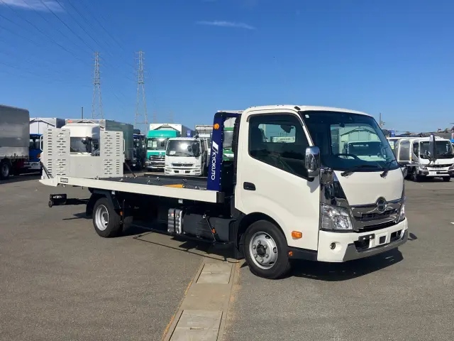 日野 デュトロ 2RG-XZU722M(2WD)の写真2