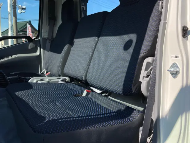 日野 デュトロ 2RG-XZU722M(2WD)の写真21