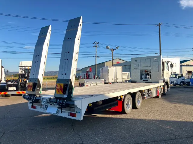 三菱 スーパーグレート 2PG-FS70HZ(8x4)の写真3