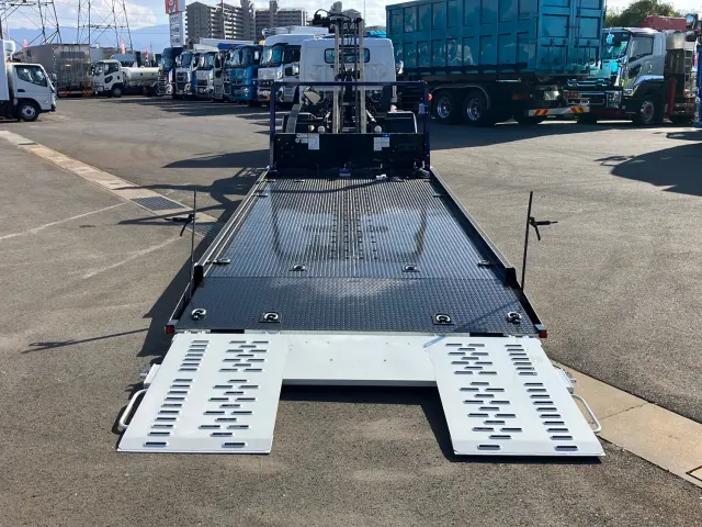 三菱 キャンター 2PG-FEB80(2WD)の写真8