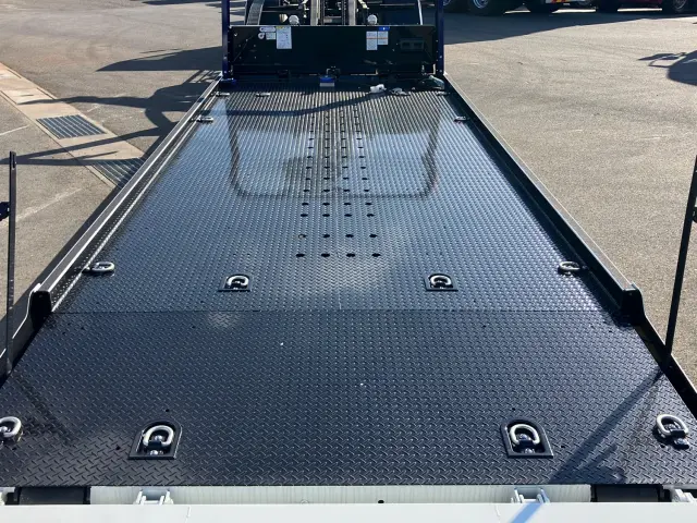 三菱 キャンター 2PG-FEB80(2WD)の写真9