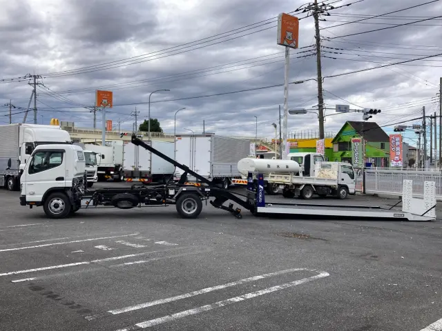 三菱 キャンター 2PG-FEB80(2WD)の写真5