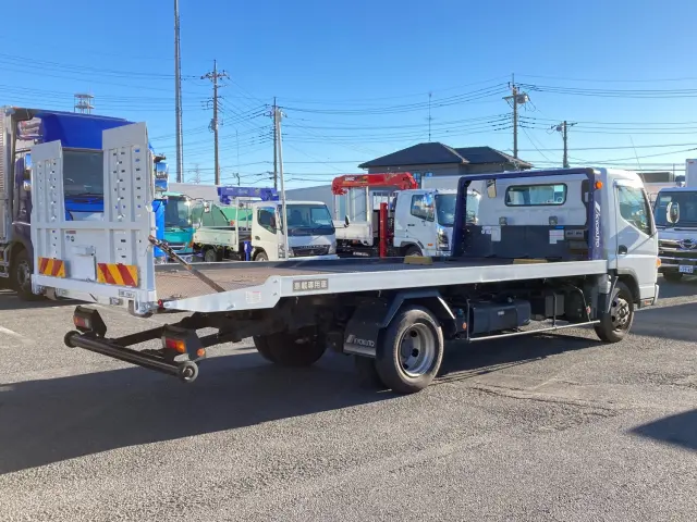 三菱 キャンター TPG-FEB80(2WD)の写真3