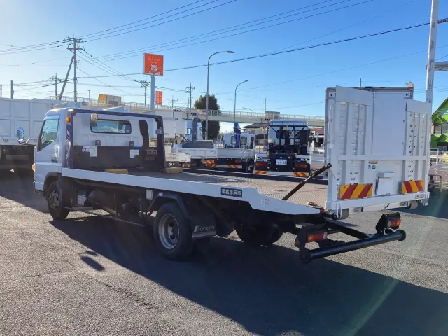 三菱 キャンター TPG-FEB80(2WD)の写真4