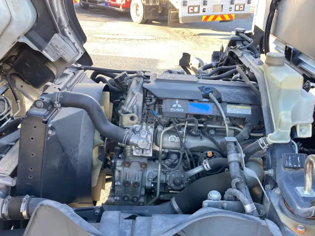 三菱 キャンター TPG-FEB80(2WD)の写真18