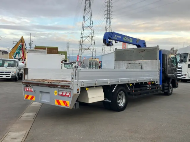 いすゞ フォワード QPG-FTR34S2(2WD)の写真3