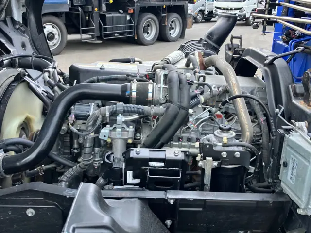 いすゞ フォワード QPG-FTR34S2(2WD)の写真19