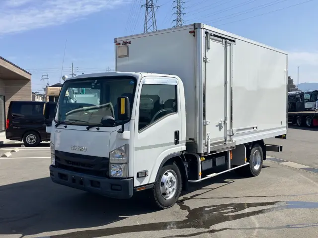 いすゞ エルフ TPG-NPR85YN(2WD)の写真1