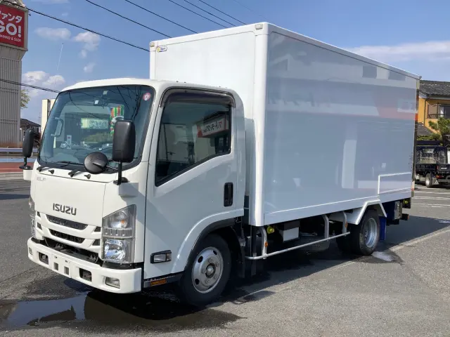 いすゞ エルフ 2RG-NMR88AN(2WD)の写真1