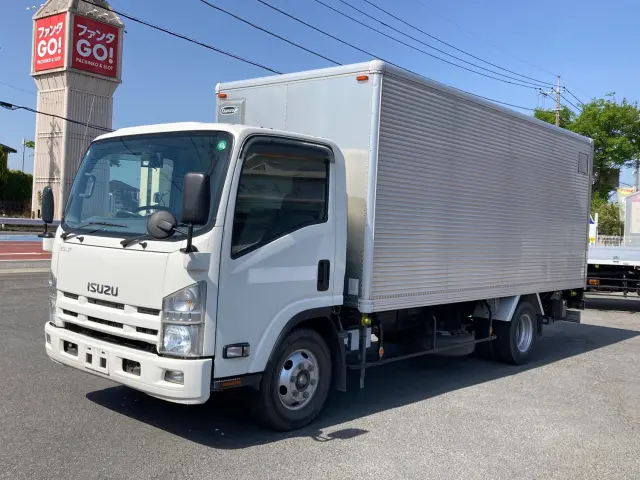 いすゞ エルフ BKG-NPR85AN(2WD)の写真1