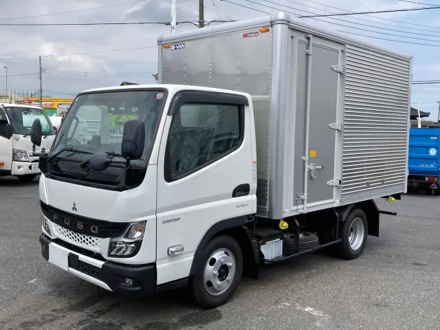 三菱 キャンター 2RG-FBA20(2WD)の写真1