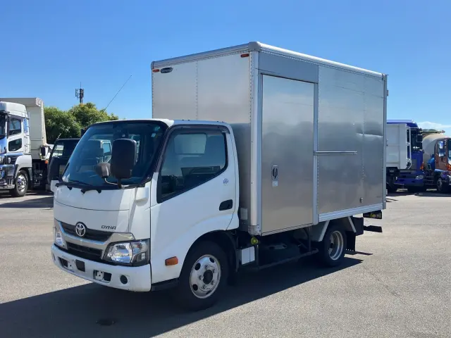 トヨタ ダイナ TKG-XZU605(2WD)の写真1