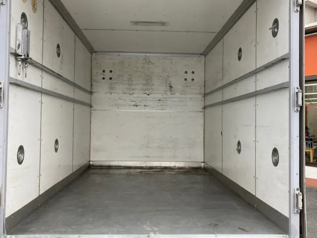 トヨタ ダイナ 2RG-XZC605(2WD)の写真8