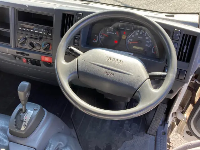 いすゞ エルフ TKG-NLR85AN(2WD)の写真16