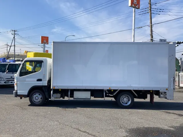 三菱 キャンター 2PG-FEB80(2WD)の写真5