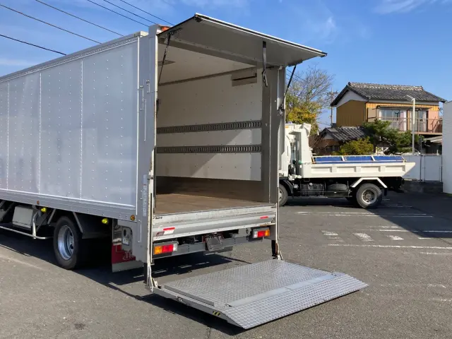 三菱 キャンター 2PG-FEB80(2WD)の写真11