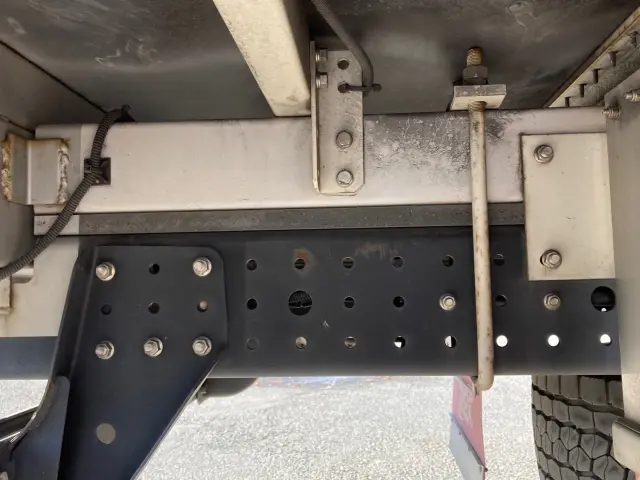 三菱 キャンター 2PG-FEB80(2WD)の写真13