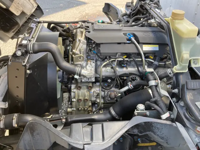 三菱 キャンター 2PG-FEB80(2WD)の写真15