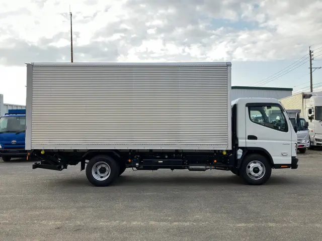 三菱 キャンター 2PG-FEB80(2WD)の写真6