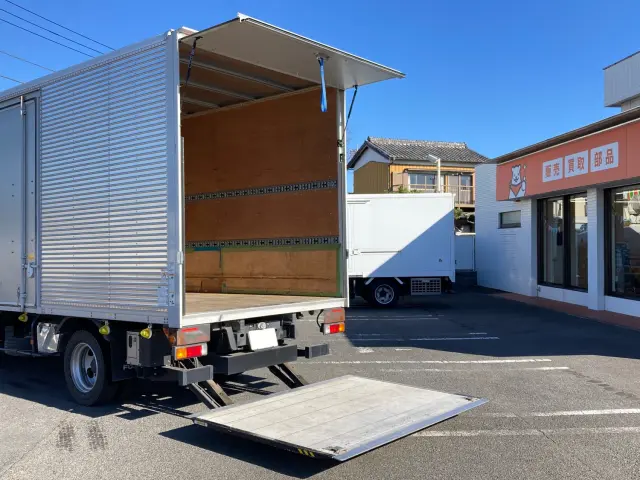三菱 キャンター TPG-FEB50(2WD)の写真11