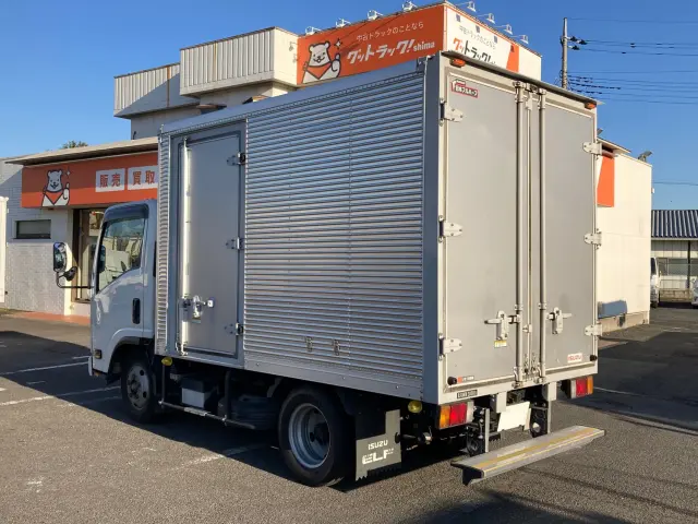いすゞ エルフ 2RG-NMR88AN(2WD)の写真4