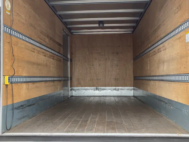 日野 デュトロ 2RG-XZU710M(2WD)の写真8