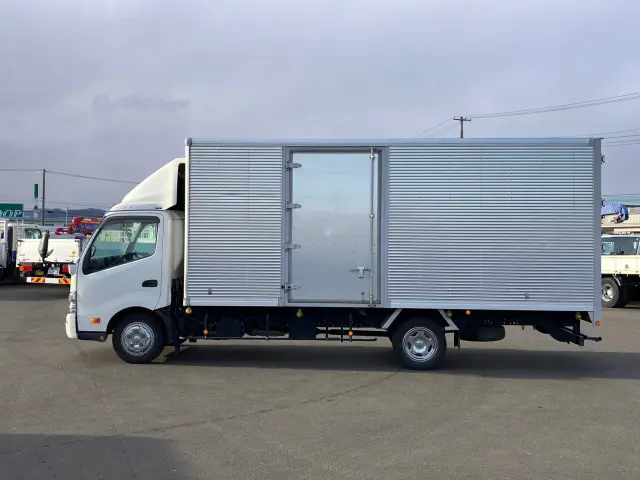 トヨタ ダイナ TPG-XZU720(2WD)の写真5