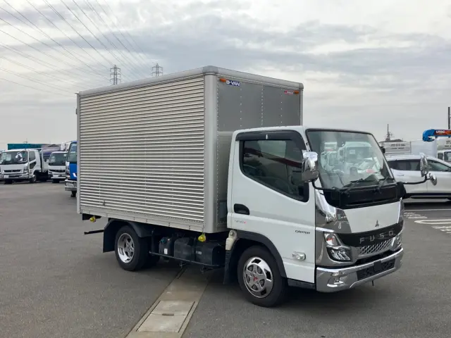 三菱 キャンター 2RG-FBA20(2WD)の写真2