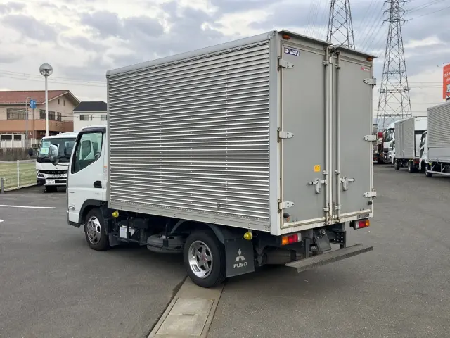 三菱 キャンター 2RG-FBA20(2WD)の写真4