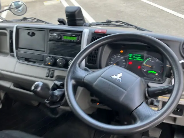 三菱 キャンター 2RG-FBA20(2WD)の写真16