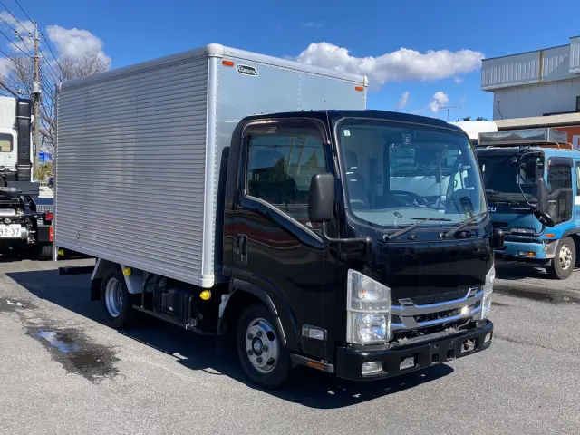 いすゞ エルフ TRG-NLR85AN(2WD)の写真2