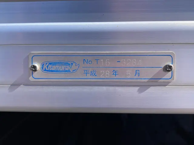 いすゞ エルフ TRG-NLR85AN(2WD)の写真7