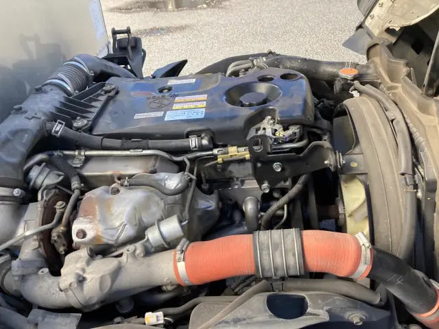 いすゞ エルフ TRG-NLR85AN(2WD)の写真13